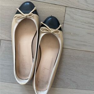 French sole Beige Leather Women's Ballet Flats